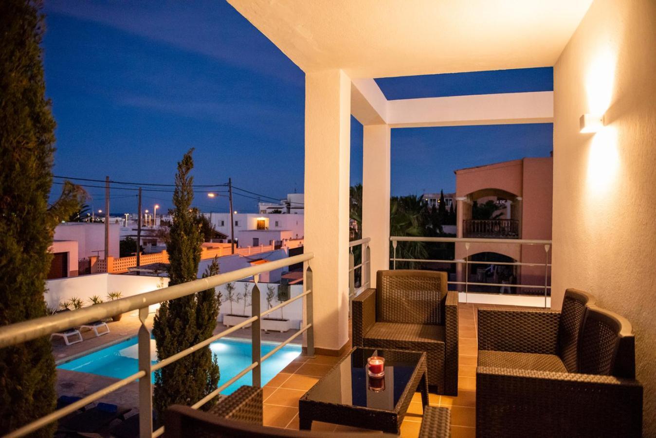 Villa In Playa Den Bossa, 5 Min Supermarketbbq