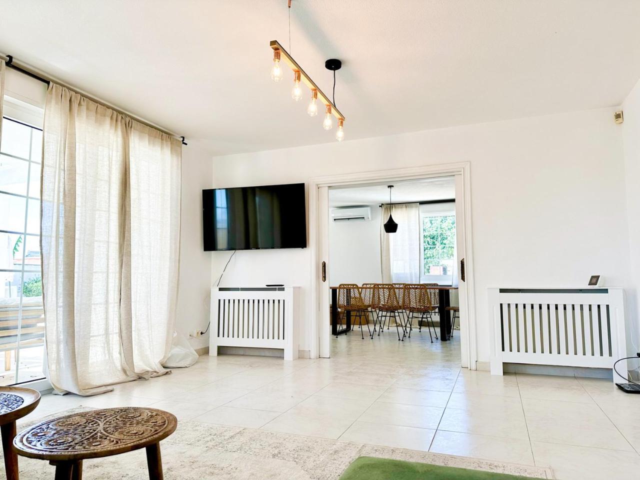 Villa In Playa Den Bossa, 5 Min Supermarketbbq *